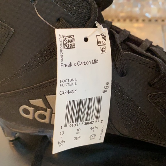 Men’s Adidas Football Cleats. NWT 10.5 Men’s Adidas Freak X Carbon Mid main image 4